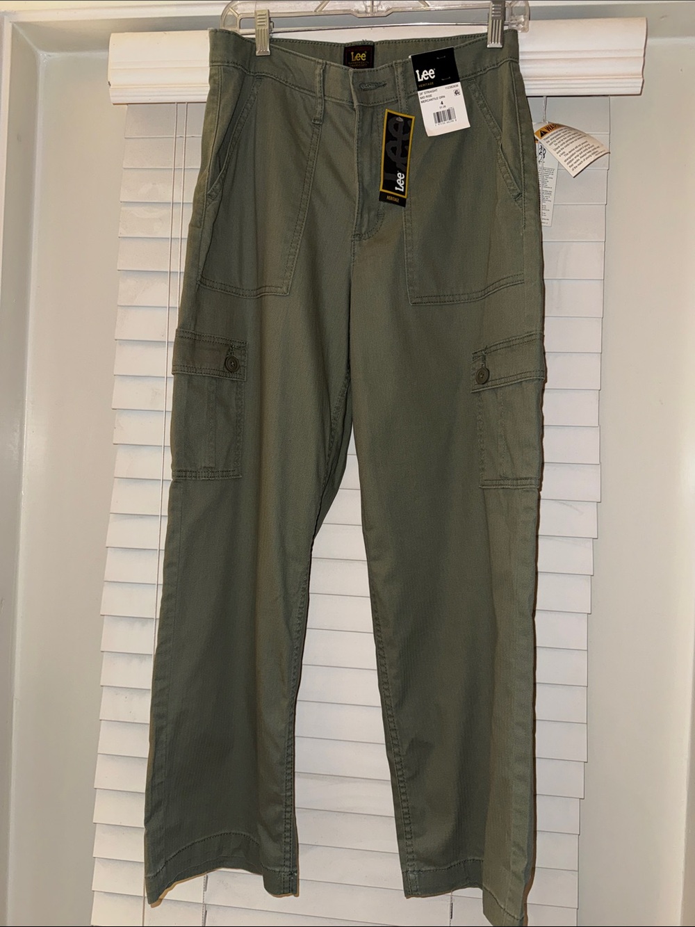 Lee Olive Straight-Leg Utility Pants MID RISE. 28” INSEAM